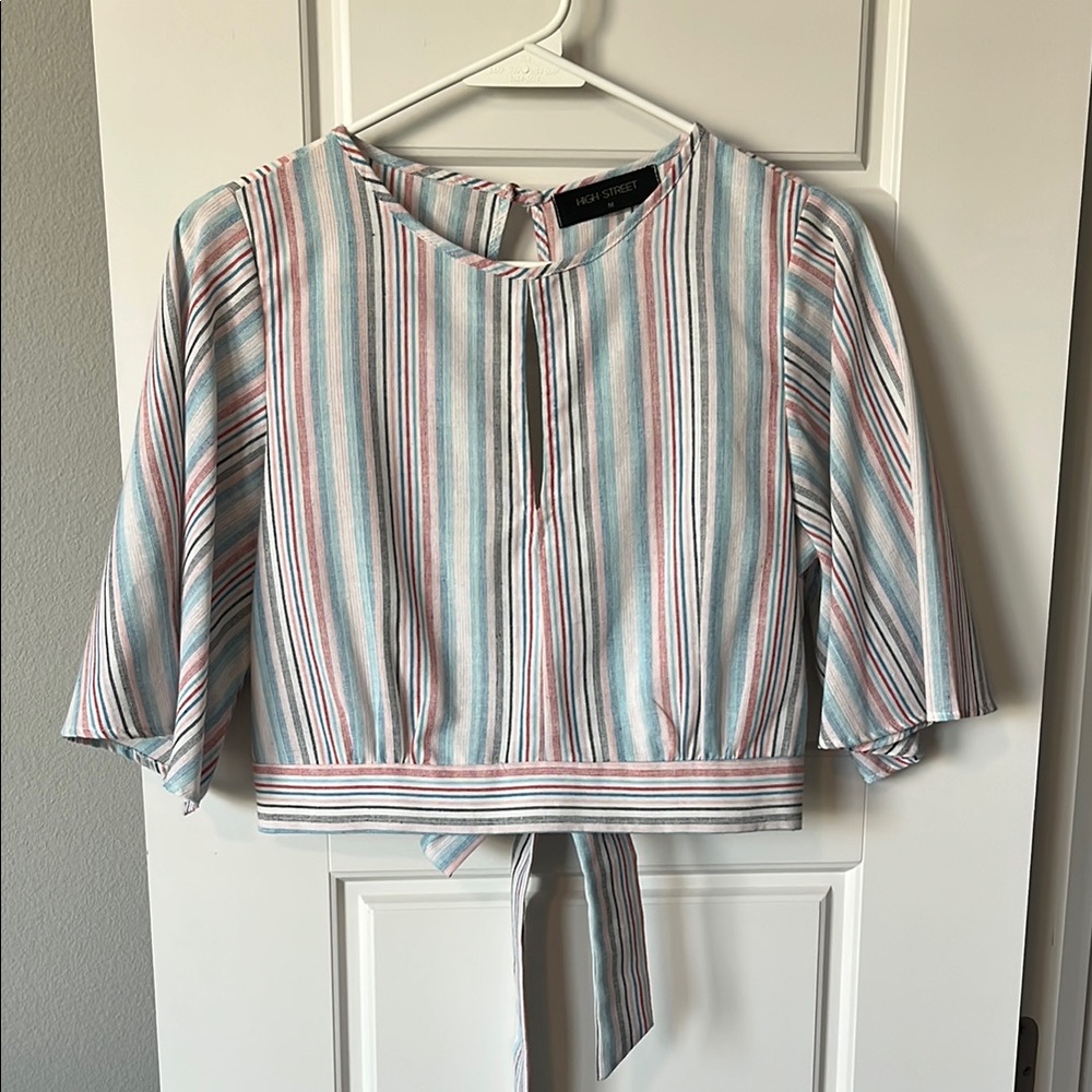 Gray and Pink Flutter Sleeve Crop Blouse with Open Back